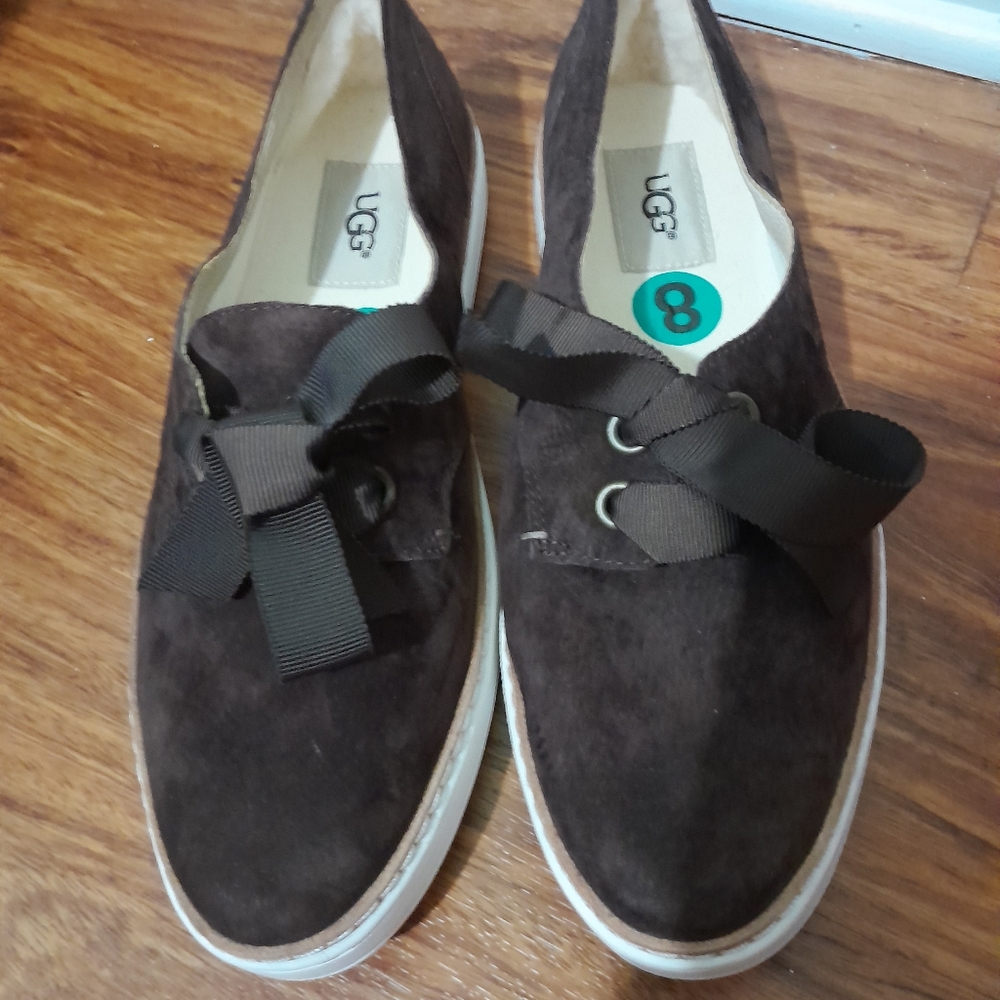 UGG Women's Brown CARILYN Demitasse Slip On Lace Up Ribbon Shoe